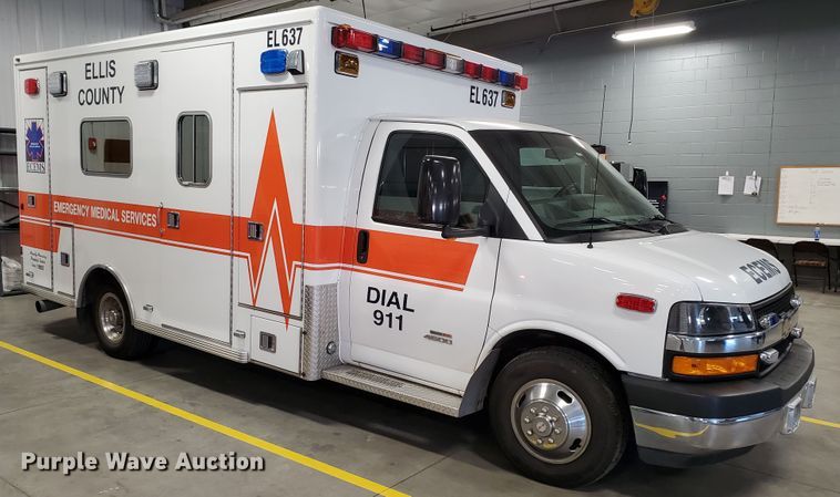 image for item IX9773 2011 Chevrolet Express 4500  ambulance