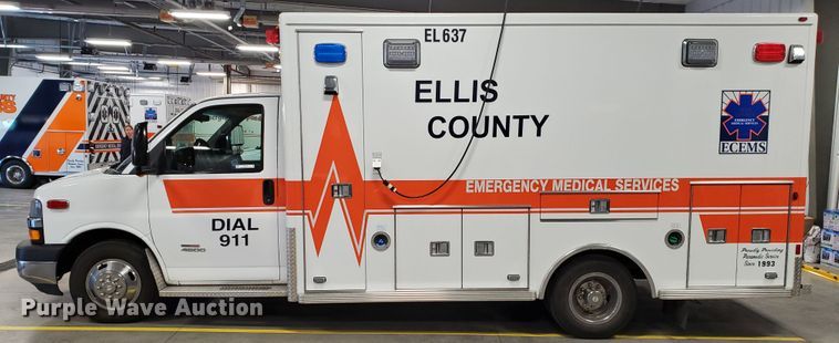 image for item IX9773 2011 Chevrolet Express 4500  ambulance