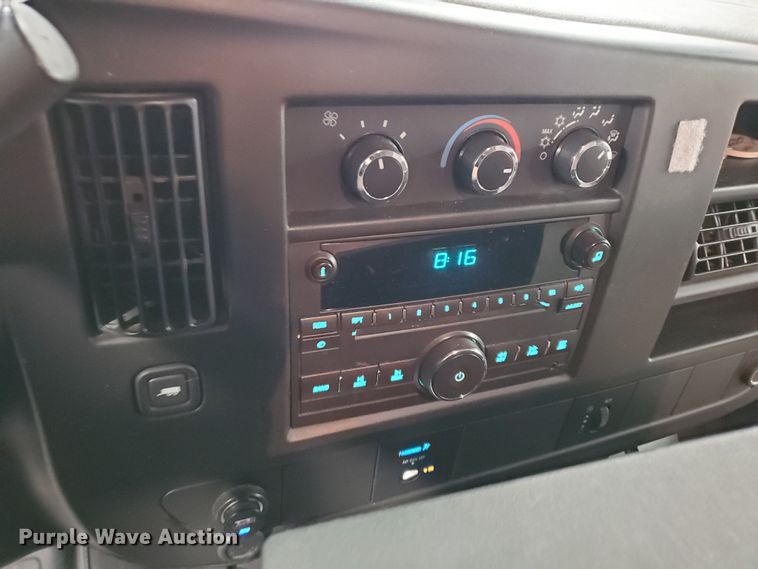 image for item IX9773 2011 Chevrolet Express 4500  ambulance