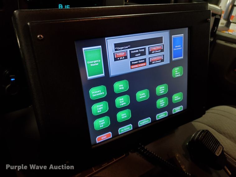 image for item IX9773 2011 Chevrolet Express 4500  ambulance