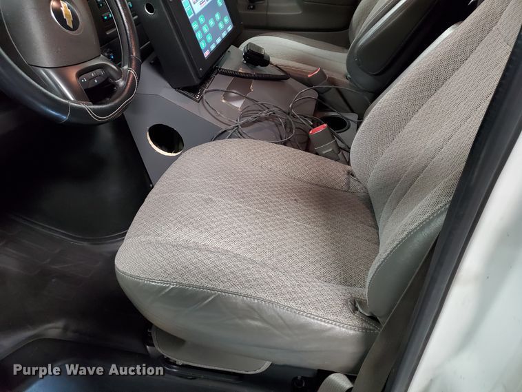 image for item IX9773 2011 Chevrolet Express 4500  ambulance