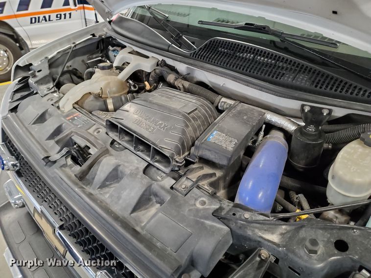 image for item IX9773 2011 Chevrolet Express 4500  ambulance