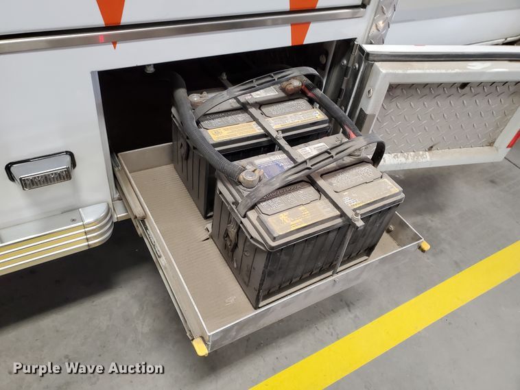 image for item IX9773 2011 Chevrolet Express 4500  ambulance