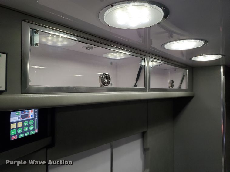 image for item IX9773 2011 Chevrolet Express 4500  ambulance