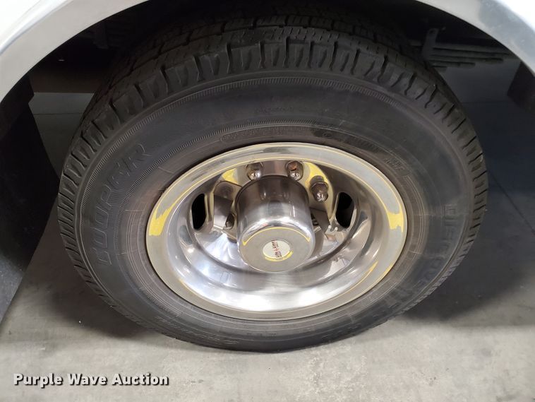 image for item IX9773 2011 Chevrolet Express 4500  ambulance