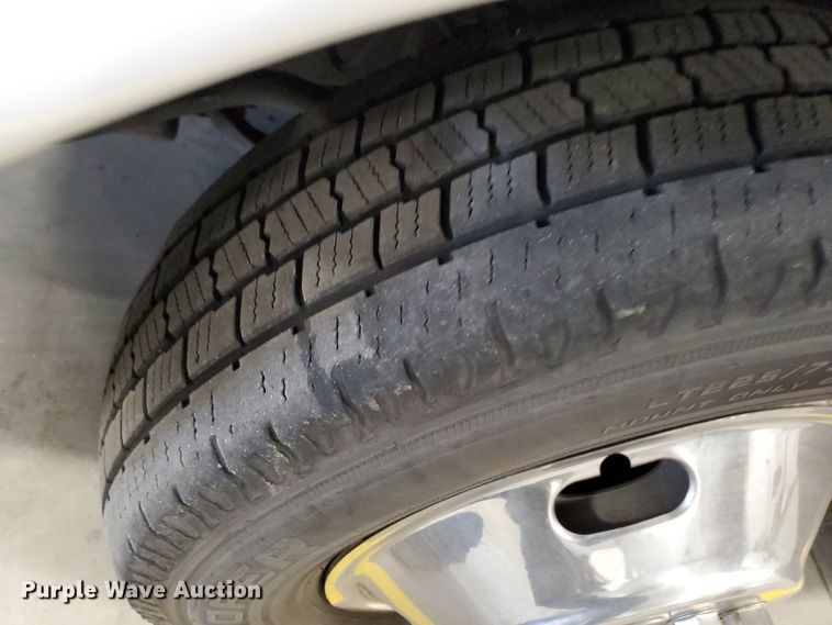 image for item IX9773 2011 Chevrolet Express 4500  ambulance