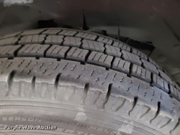 image for item IX9773 2011 Chevrolet Express 4500  ambulance