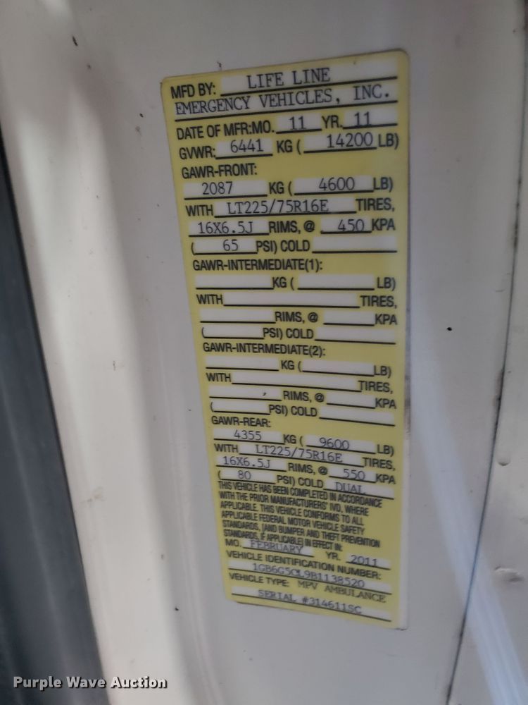 image for item IX9773 2011 Chevrolet Express 4500  ambulance