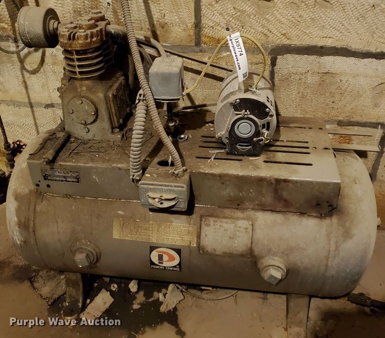 image for item IX9774 DeVilbiss  air compressor