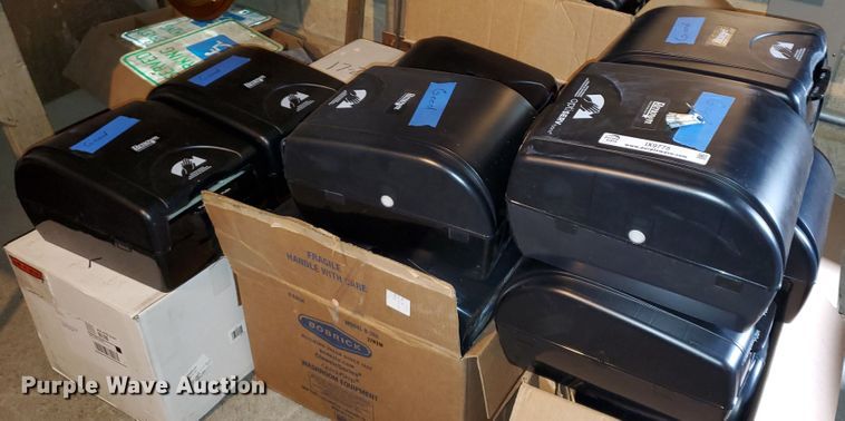 image for item IX9775 (20) Renown paper towel dispensers