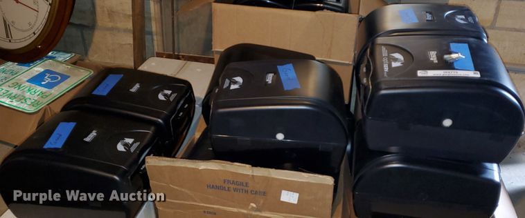 image for item IX9775 (20) Renown paper towel dispensers