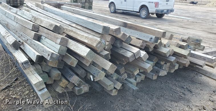 image for item IX9782 Approximately 100 sign posts