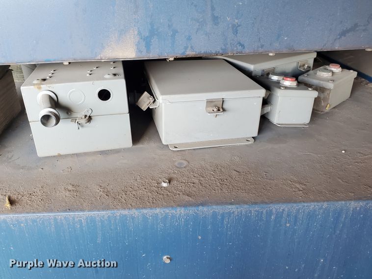 image for item IX9783 (2) Donaldson Torit Trunkline AT-3000 filtration systems