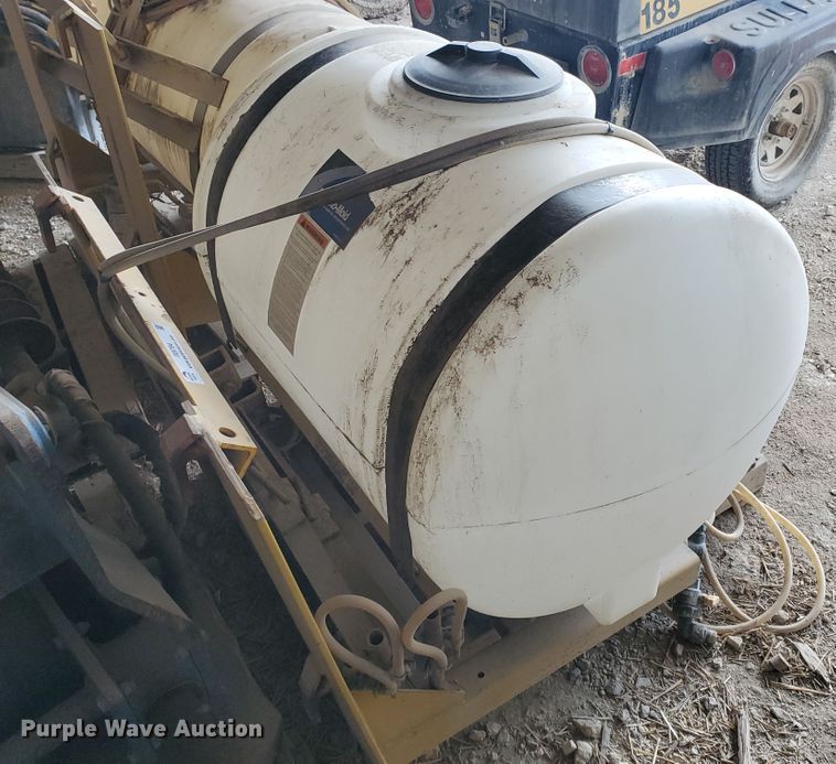 image for item IX9784 Motor grader tire sprayer