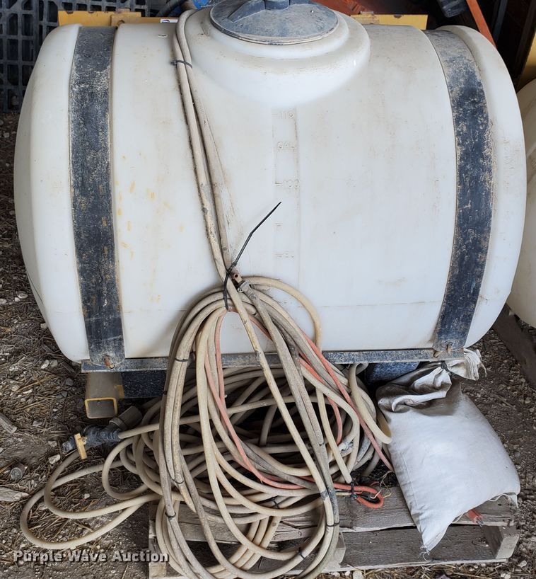 image for item IX9784 Motor grader tire sprayer