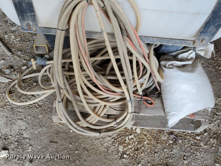 image for item IX9784 Motor grader tire sprayer