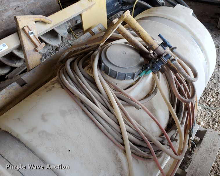 image for item IX9785 Motor grader tire sprayer