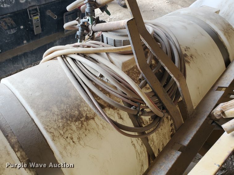 image for item IX9785 Motor grader tire sprayer