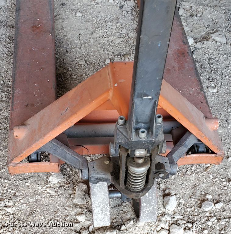 image for item IX9797 Pallet jack