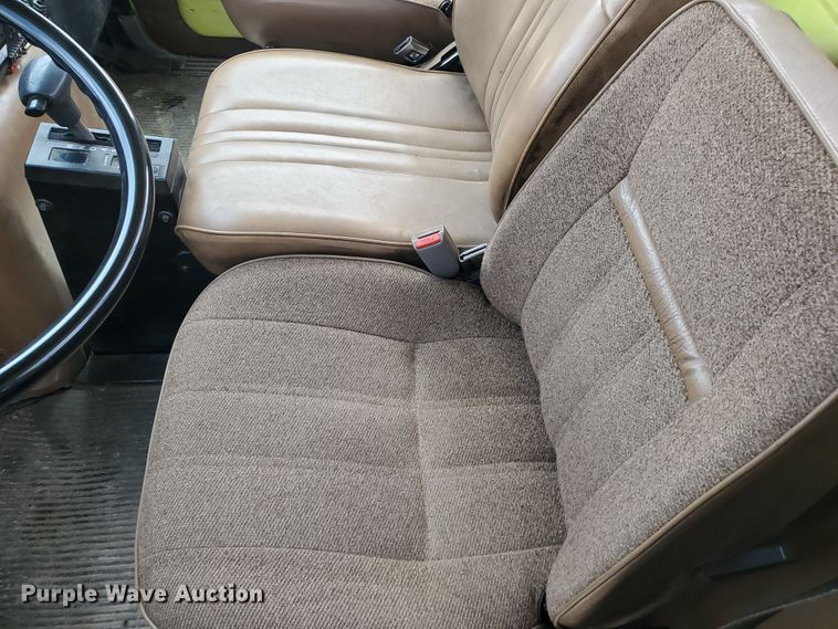 image for item IX9798 1995 Ford L8000  pumper fire truck