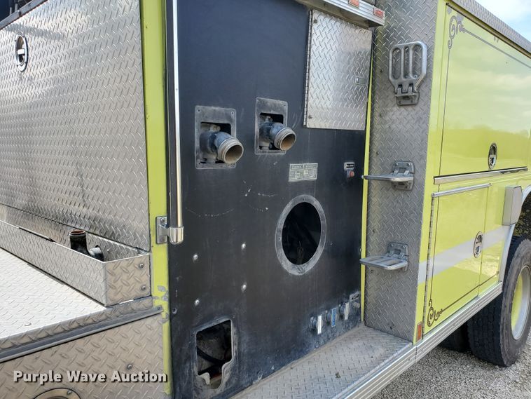 image for item IX9798 1995 Ford L8000  pumper fire truck