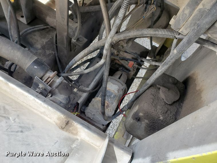 image for item IX9798 1995 Ford L8000  pumper fire truck