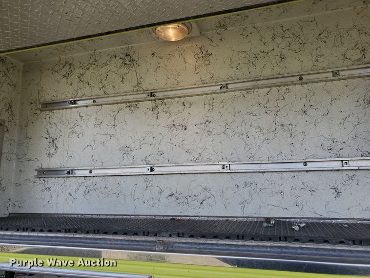 image for item IX9798 1995 Ford L8000  pumper fire truck