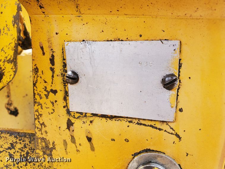 image for item IX9824 Vermeer 6  stump grinder