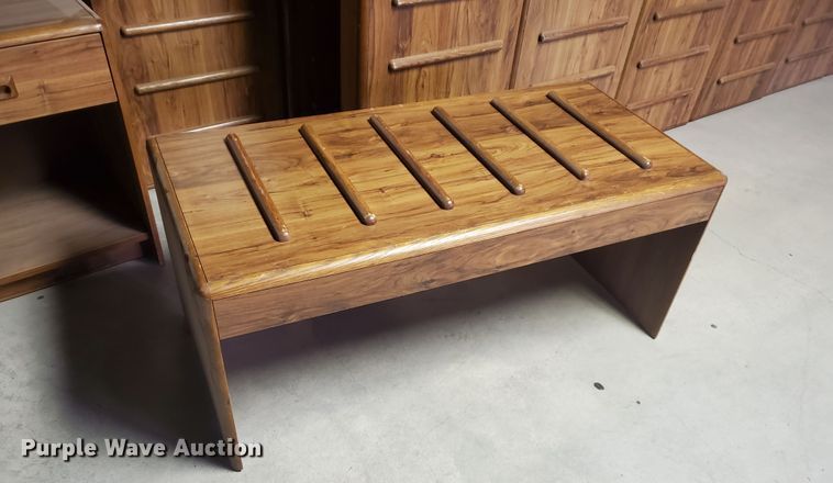 image for item IX9828 Furniture