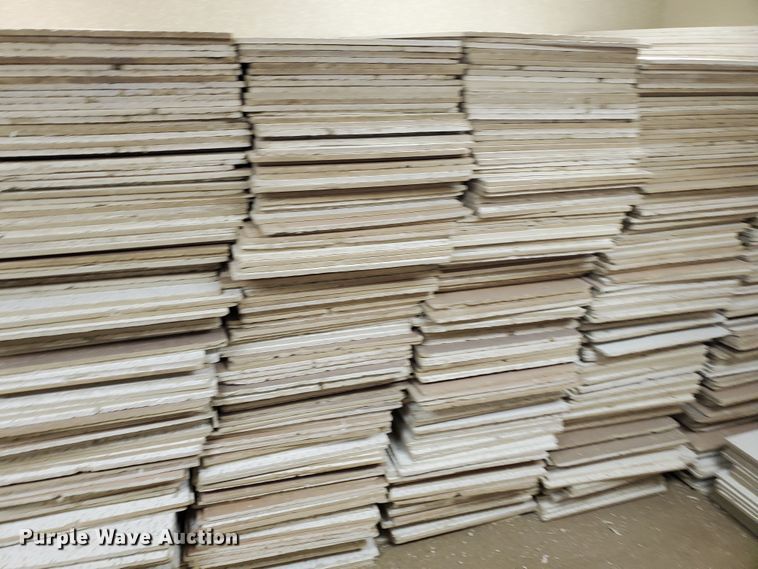 image for item IX9832 Approximately 700 ceiling tiles