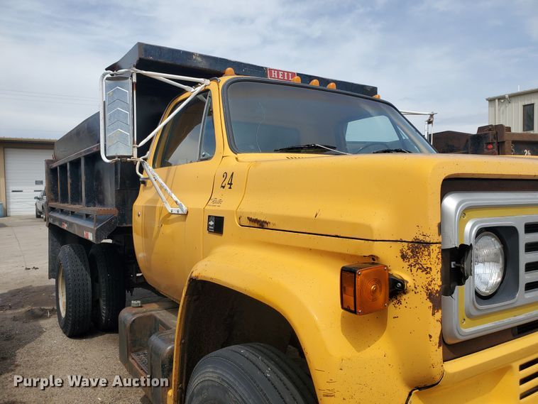 image for item IX9853 1985 Chevrolet C70  dump truck