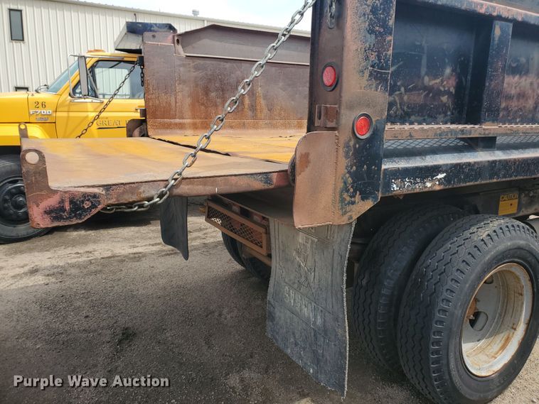 image for item IX9853 1985 Chevrolet C70  dump truck