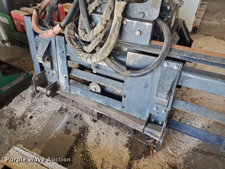 image for item IX9861 Gehl 16"W skid steer cold planer