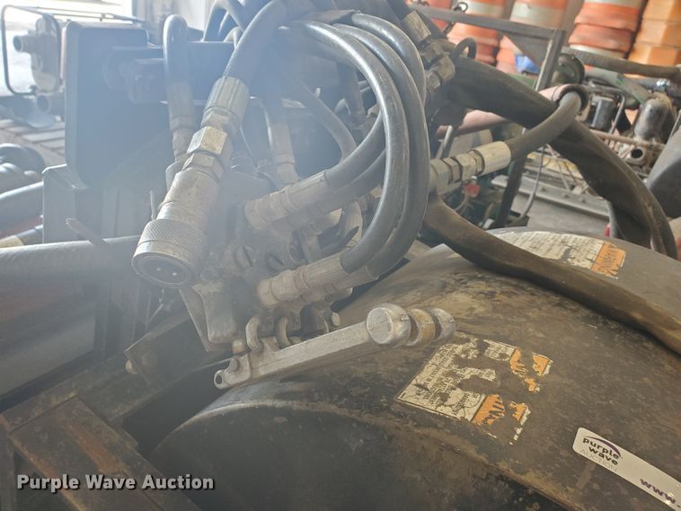 image for item IX9861 Gehl 16"W skid steer cold planer