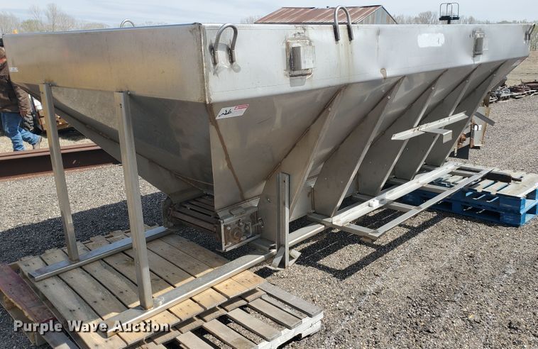 image for item IX9874 Monroe MV-156-84-56/3041210 stainless steel spreader