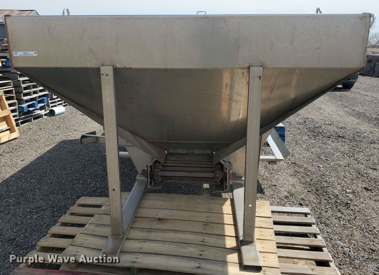 image for item IX9874 Monroe MV-156-84-56/3041210 stainless steel spreader