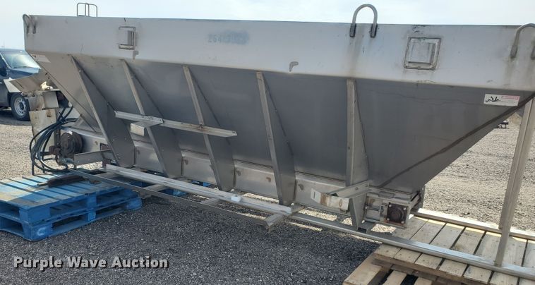 image for item IX9874 Monroe MV-156-84-56/3041210 stainless steel spreader