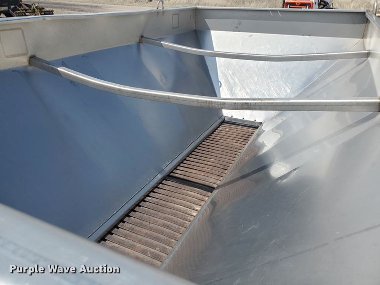 image for item IX9874 Monroe MV-156-84-56/3041210 stainless steel spreader