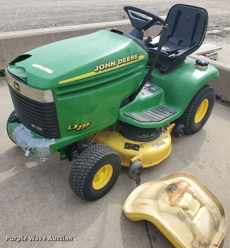 image for item IX9878 John Deere LX277  lawn mower