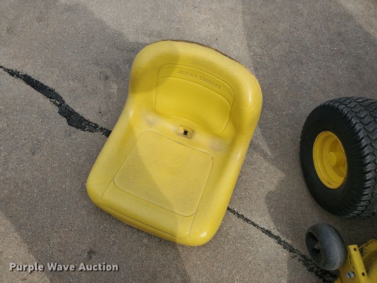 image for item IX9878 John Deere LX277  lawn mower