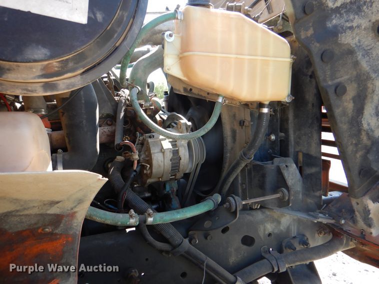 image for item IY9460 1993 International 4900  flatbed truck