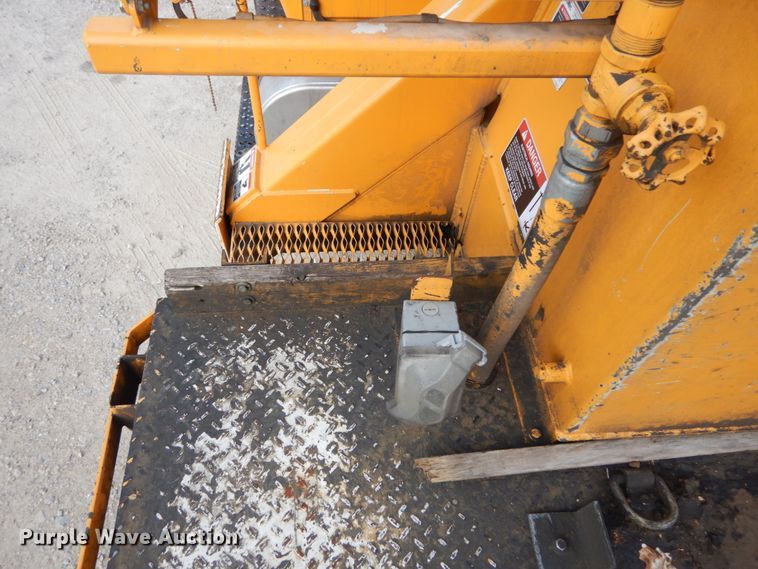 image for item IY9651 2010 International WorkStar 7400  digger derrick truck