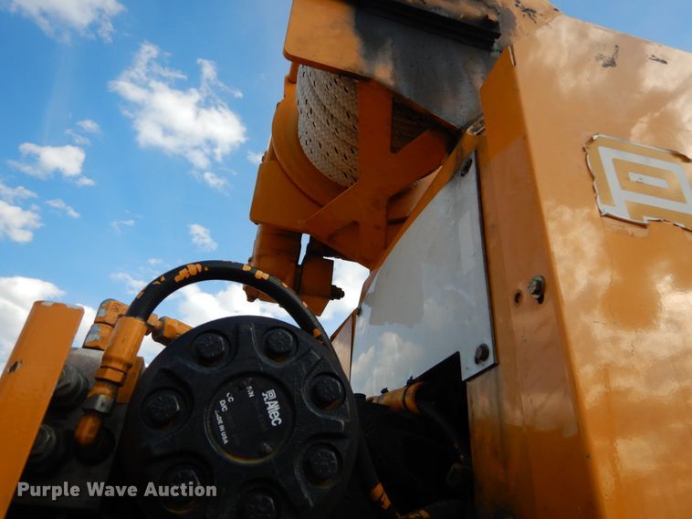 image for item IY9651 2010 International WorkStar 7400  digger derrick truck