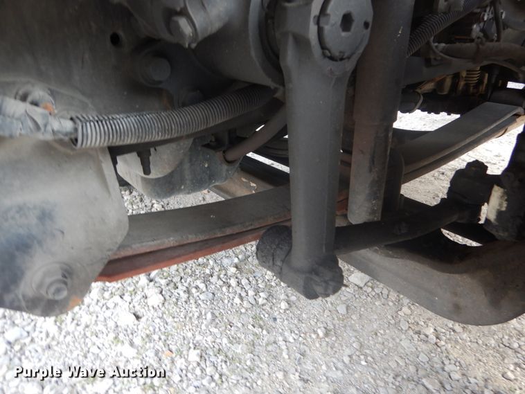 image for item IY9651 2010 International WorkStar 7400  digger derrick truck