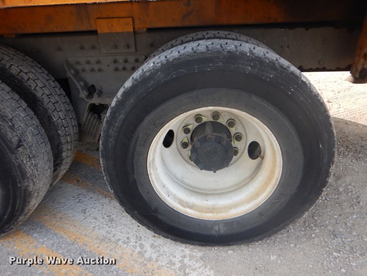 image for item IY9651 2010 International WorkStar 7400  digger derrick truck