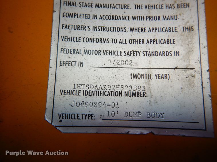 image for item IY9661 2002 International 4900  dump truck