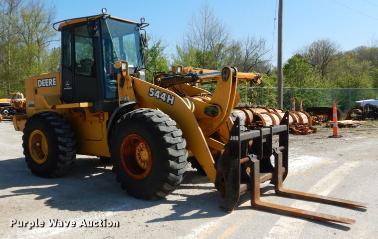 image for item IY9668 2003 John Deere 544H  wheel loader