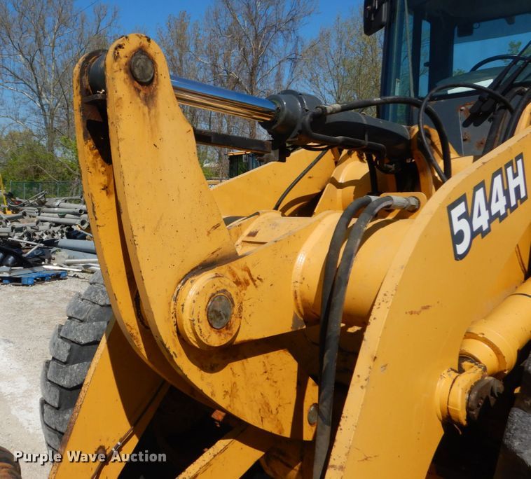 image for item IY9668 2003 John Deere 544H  wheel loader