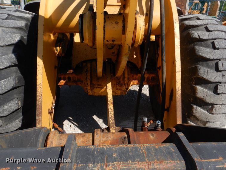 image for item IY9668 2003 John Deere 544H  wheel loader