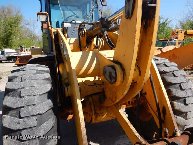 image for item IY9668 2003 John Deere 544H  wheel loader